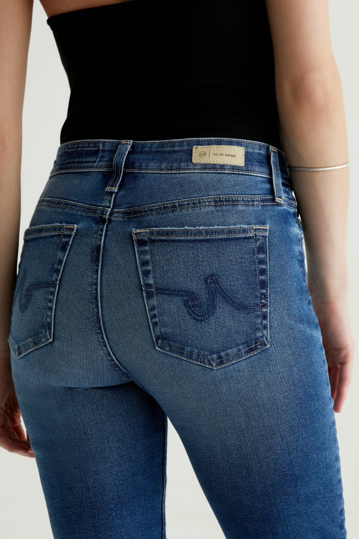 ag_mari_crop_jeans_5.webp AG Mari Crop Jeans