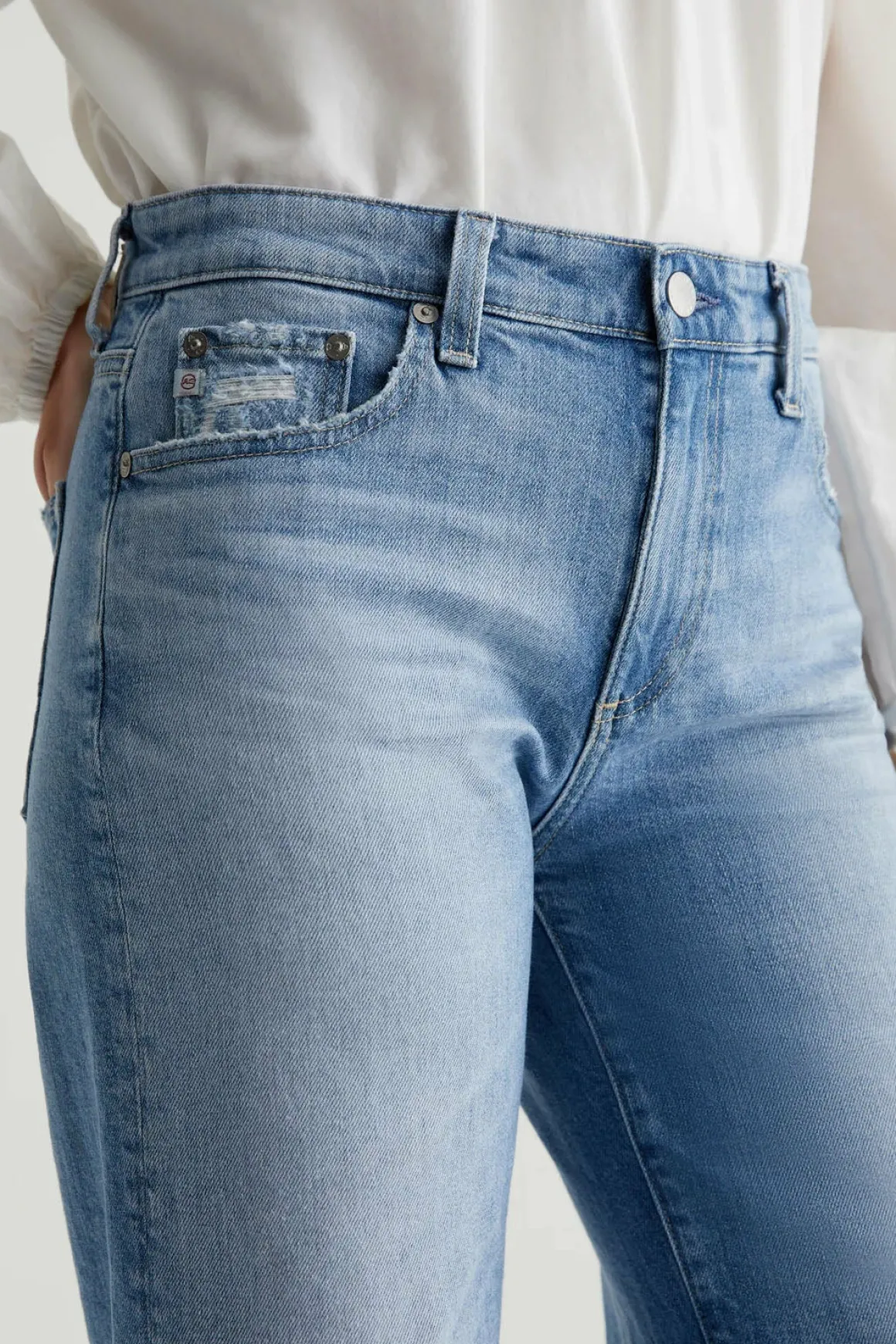 ag_saige_wide_leg_crop_je_2-1.webp AG Saige Wide Leg Crop Jeans