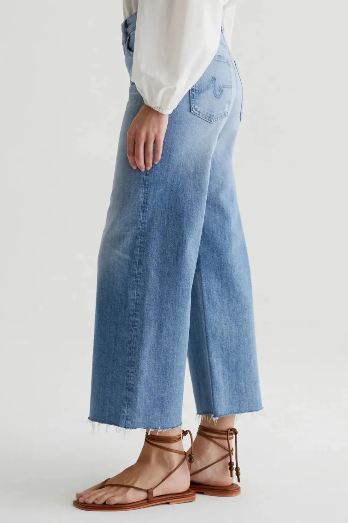 ag_saige_wide_leg_crop_je_3-1.webp AG Saige Wide Leg Crop Jeans