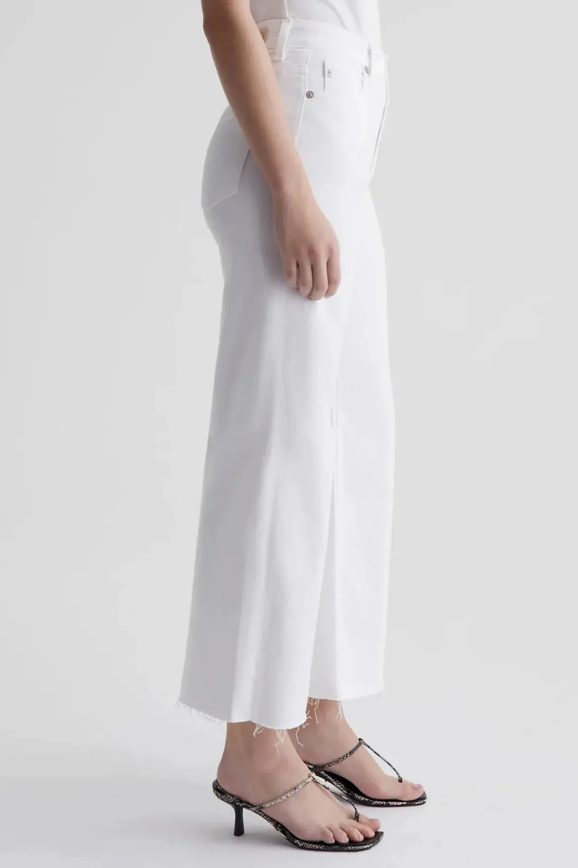 ag_saige_wide_leg_crop_je_3.webp AG Saige Wide Leg Crop Jeans