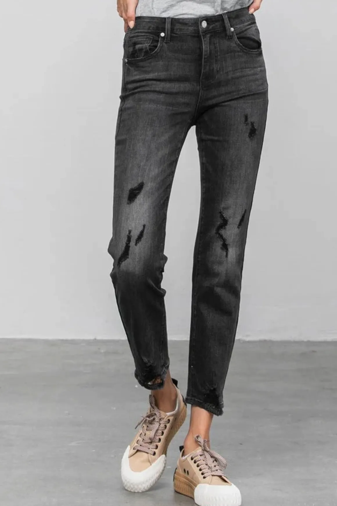 ankle_straight_mid_rise_j_9.webp Ankle Straight Mid Rise Jeans *Online Only*