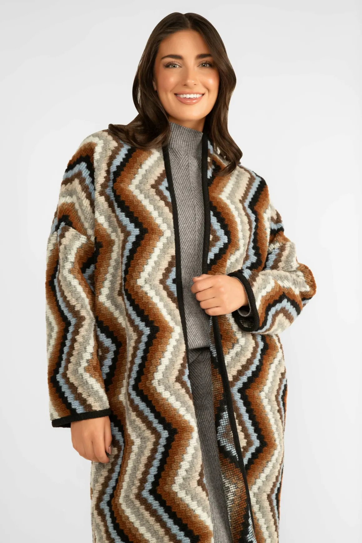 astrid_coachella_coat_3.webp Astrid Coachella Coat