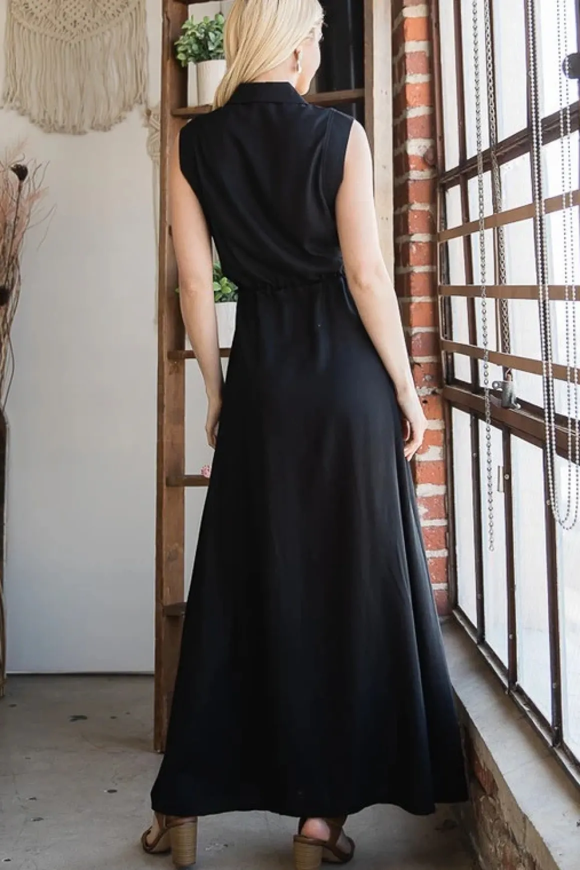 button_down_maxi_dress_on_2.webp Button Down Maxi Dress *Online Only*