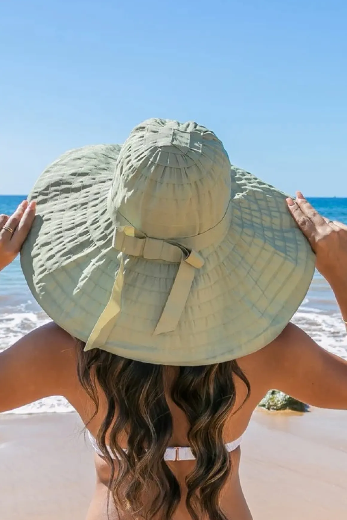 classic_bow_accent_sunhat_15.webp Classic Bow Accent Sunhat Extra Wide Brim *Online Only*