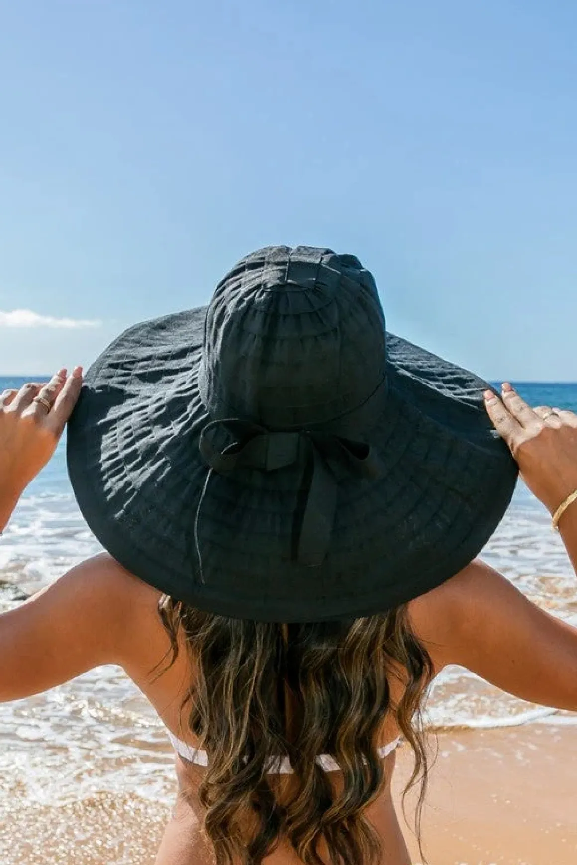 classic_bow_accent_sunhat_5.webp Classic Bow Accent Sunhat Extra Wide Brim *Online Only*