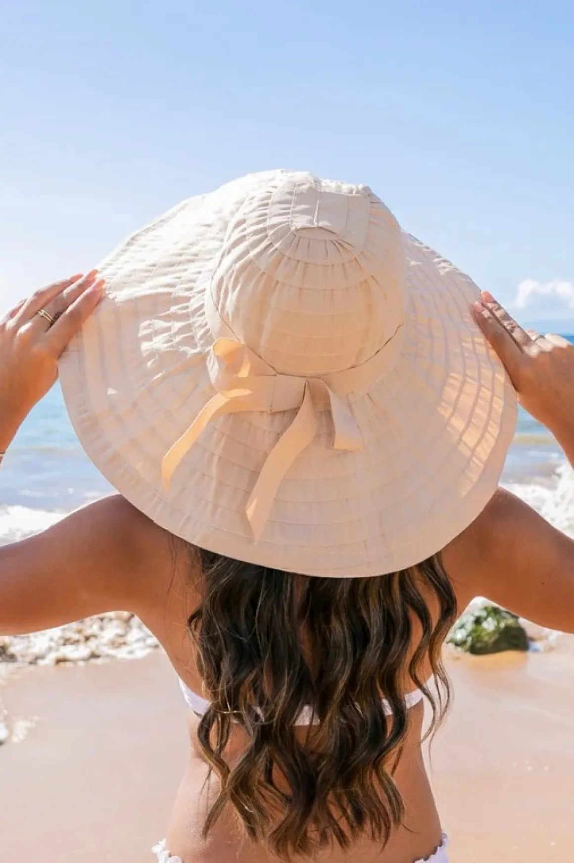 classic_bow_accent_sunhat_7.webp Classic Bow Accent Sunhat Extra Wide Brim *Online Only*