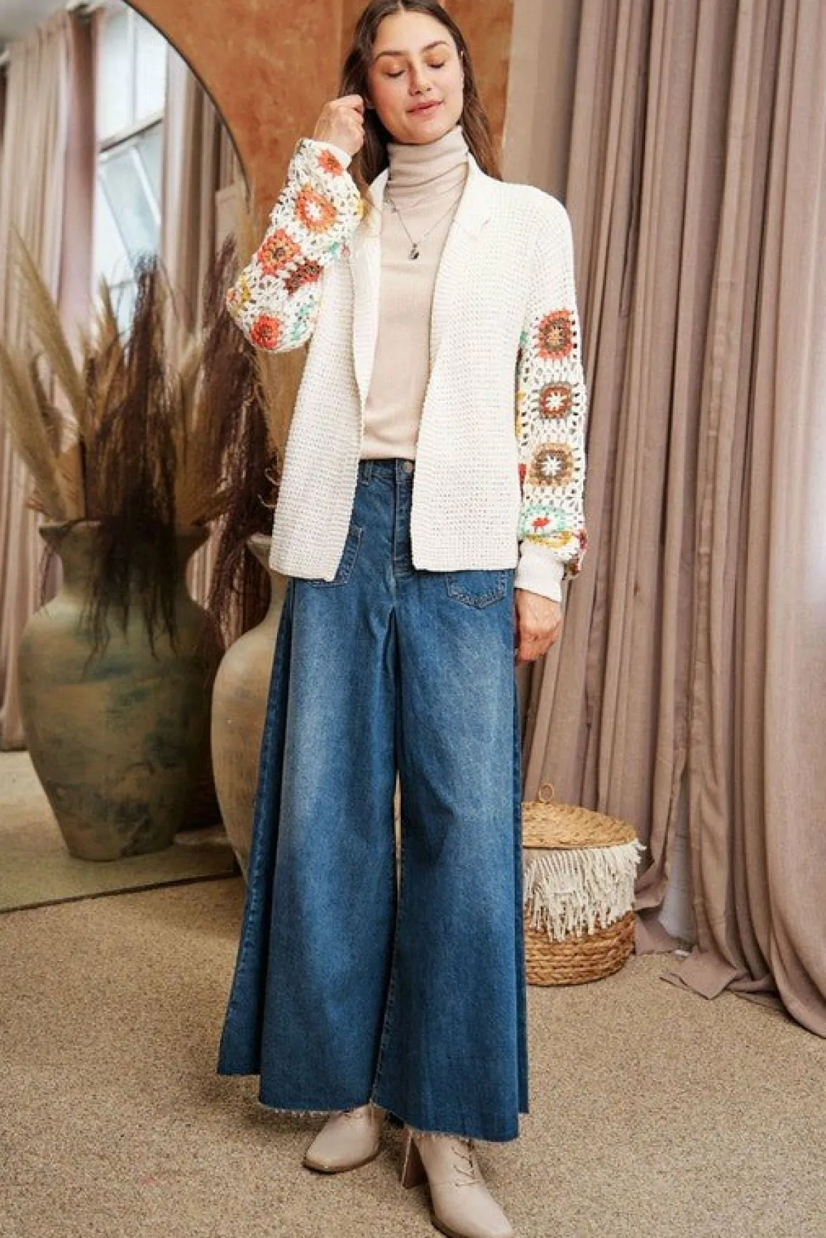 crochet_floral_printed_lo_10.webp Crochet Floral Printed Long Sleeve Knit Cardigan *Online Only*