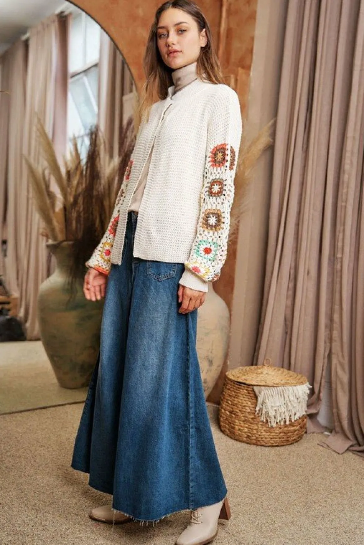 crochet_floral_printed_lo_11.webp Crochet Floral Printed Long Sleeve Knit Cardigan *Online Only*