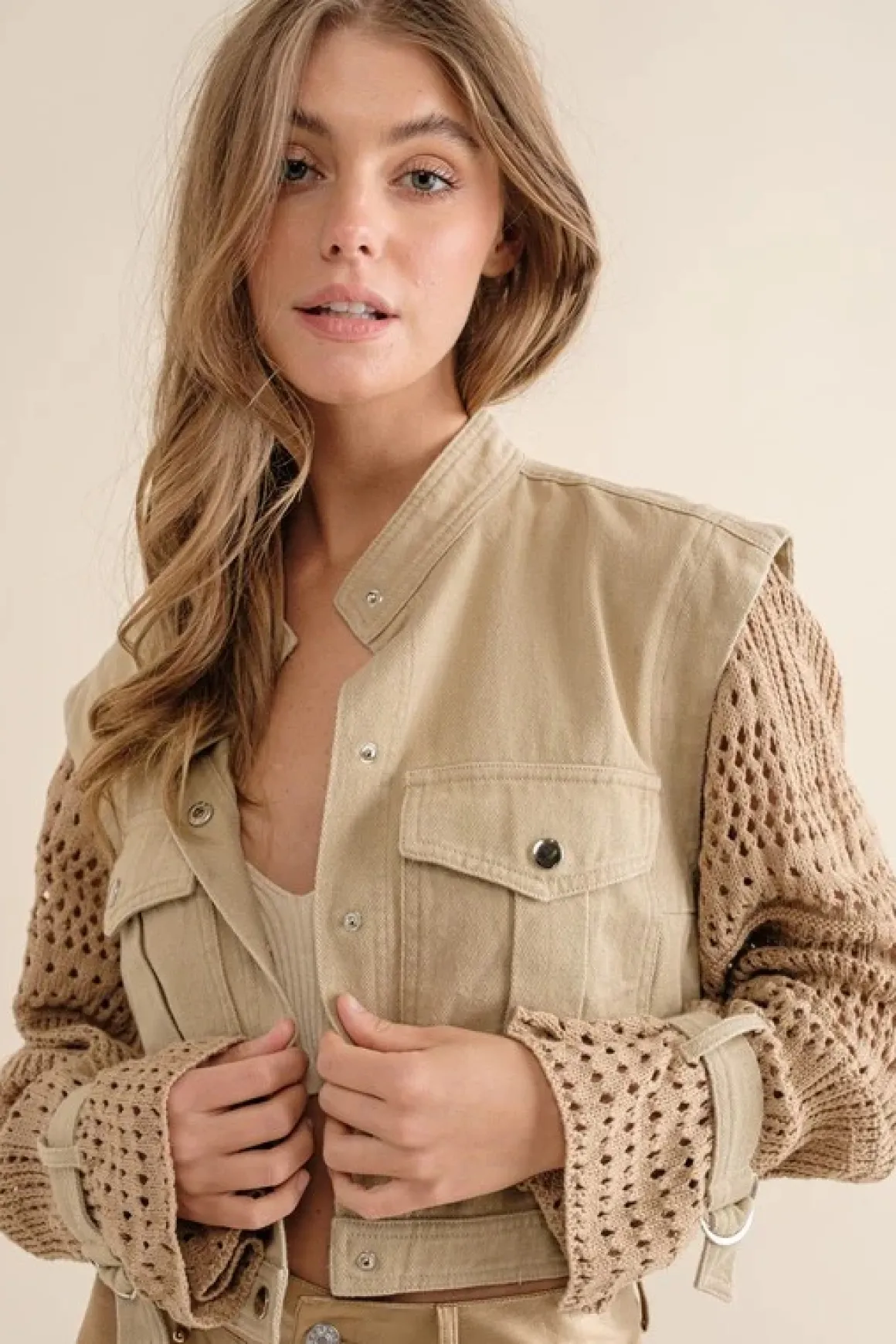 crochet_sleeve_cropped_ja_10.webp Crochet Sleeve Cropped Jacket *Online Only*