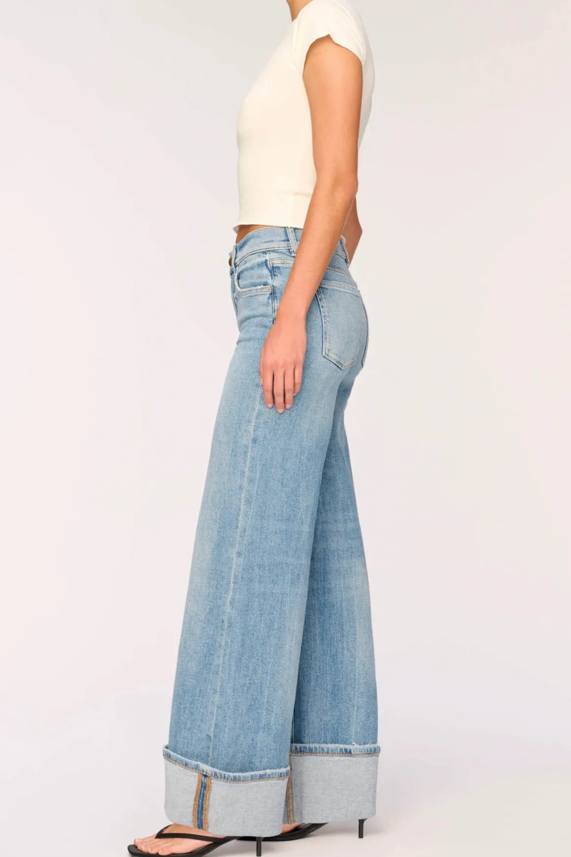 dl_hepburn_wide_leg_cuffe_1.webp DL1961 Hepburn Wide Leg Cuffed Jeans