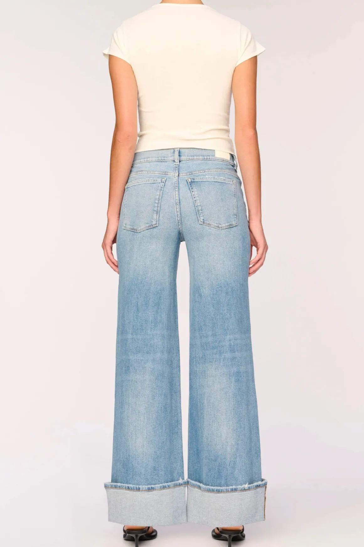 dl_hepburn_wide_leg_cuffe_2.webp DL1961 Hepburn Wide Leg Cuffed Jeans