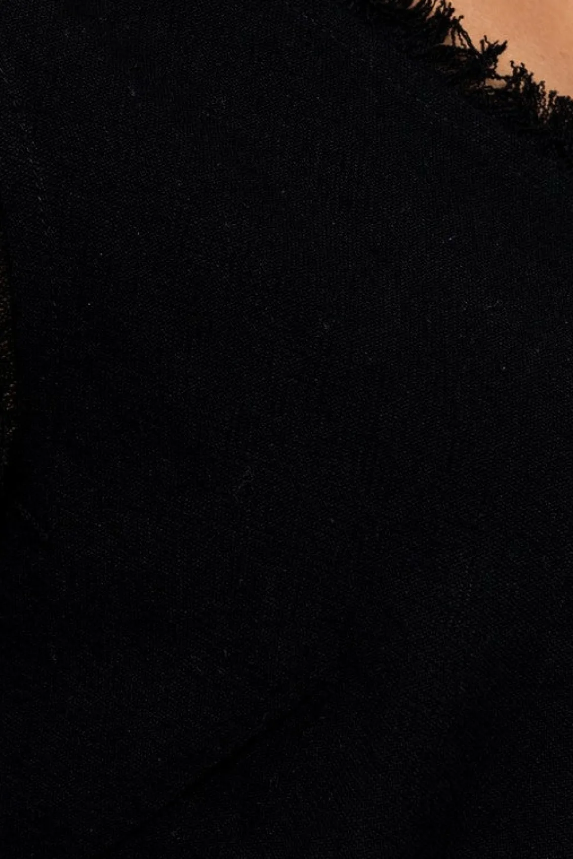 edgy_frayed_top__online_o_7.webp Edgy Frayed Top * Online Only*