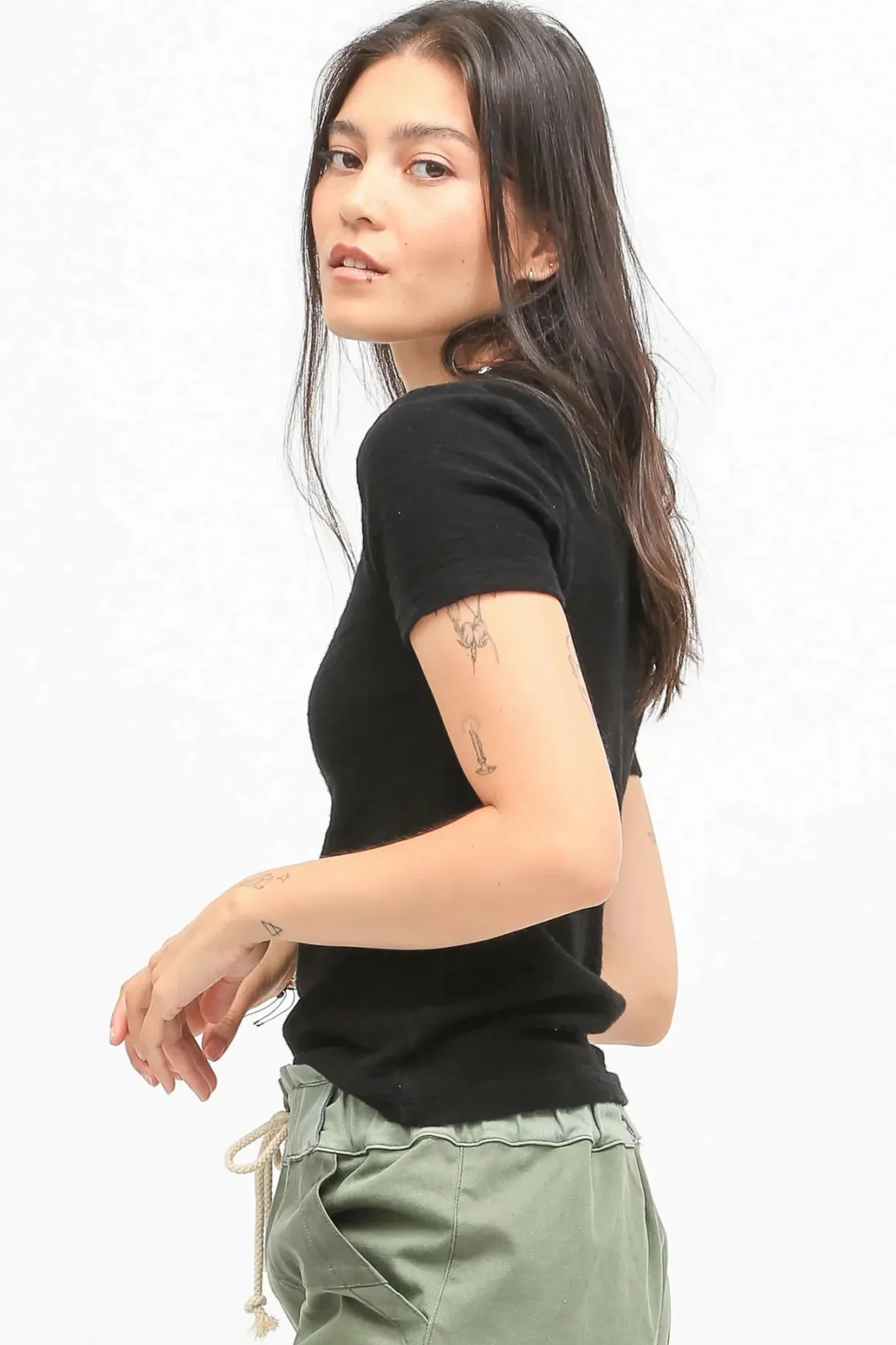 electric_amp_rose_s_tee_2.webp Electric & Rose 90's Tee