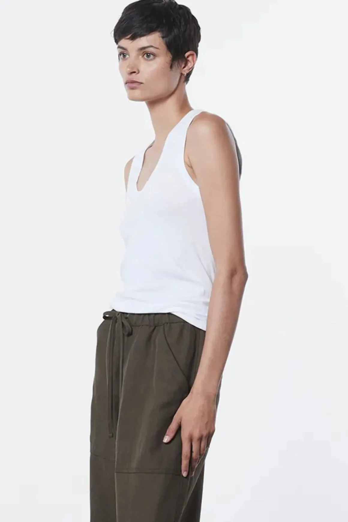 enza_costa_essential_slee_4.webp Enza Costa Essential Sleeveless U Tank