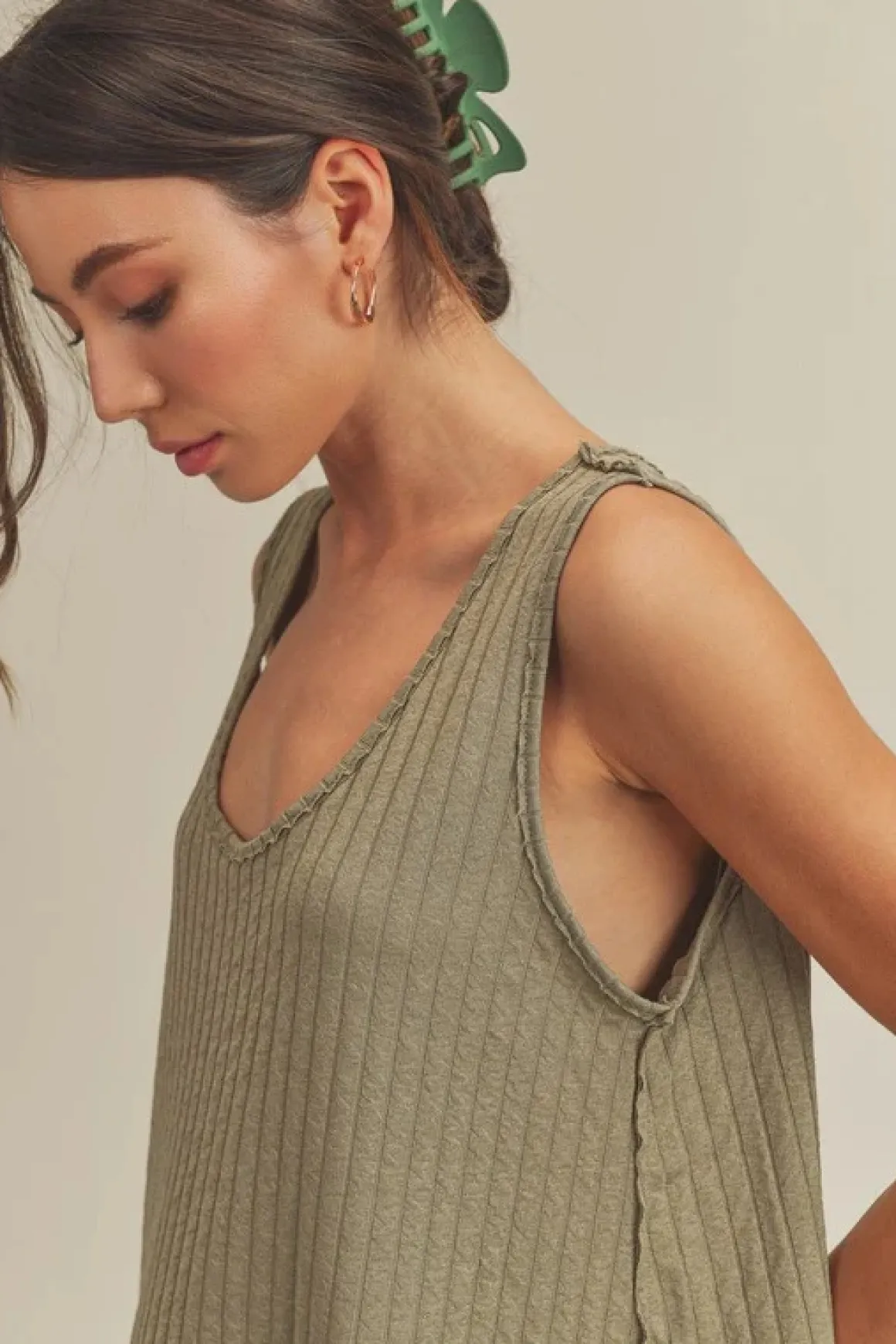 flora_tank_online_only_2.webp Flora Tank *Online Only*