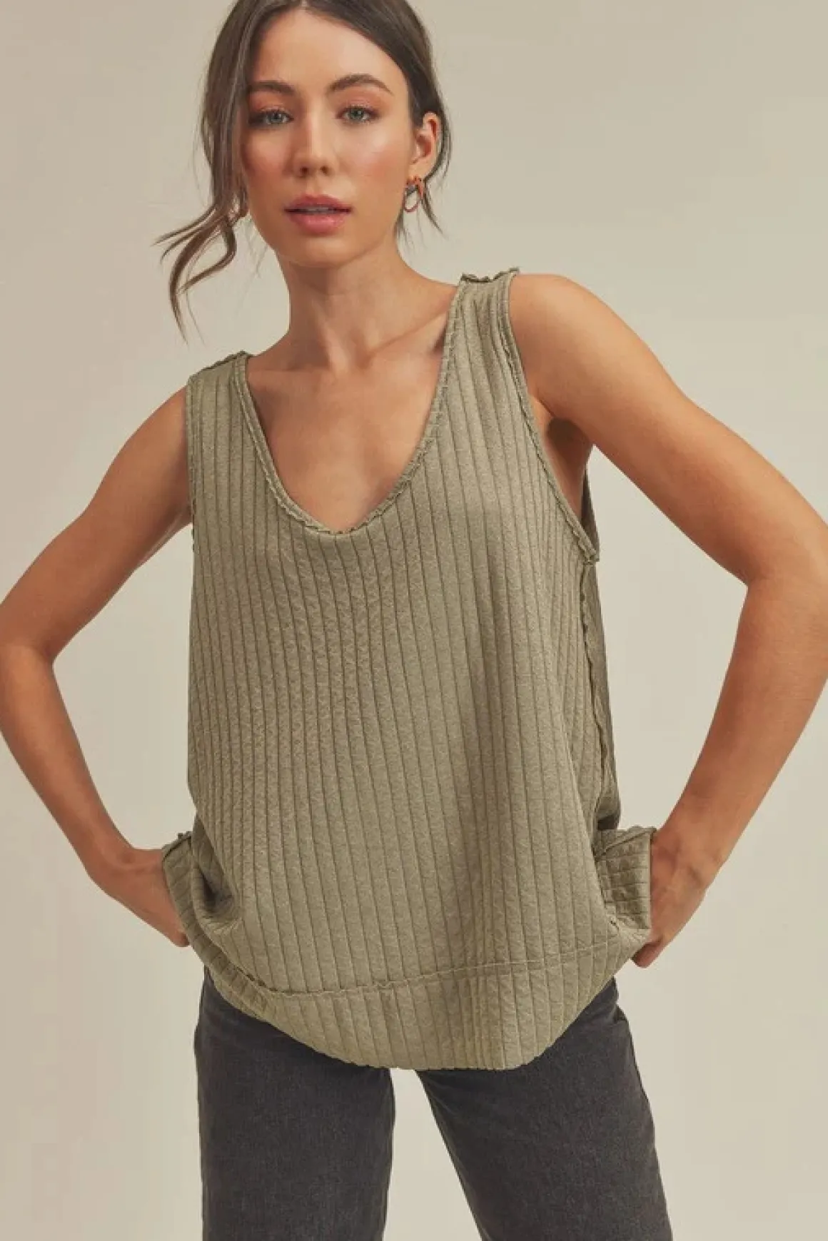 flora_tank_online_only_4.webp Flora Tank *Online Only*