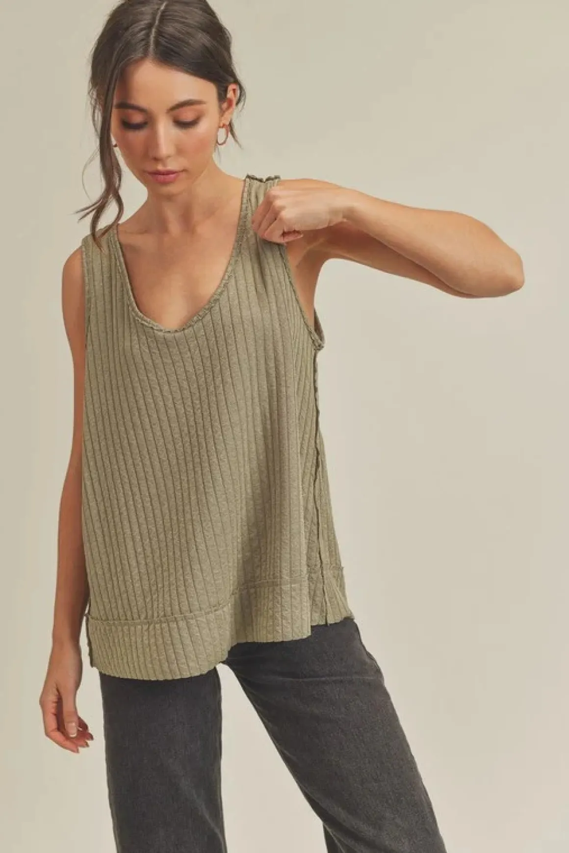 flora_tank_online_only_6.webp Flora Tank *Online Only*