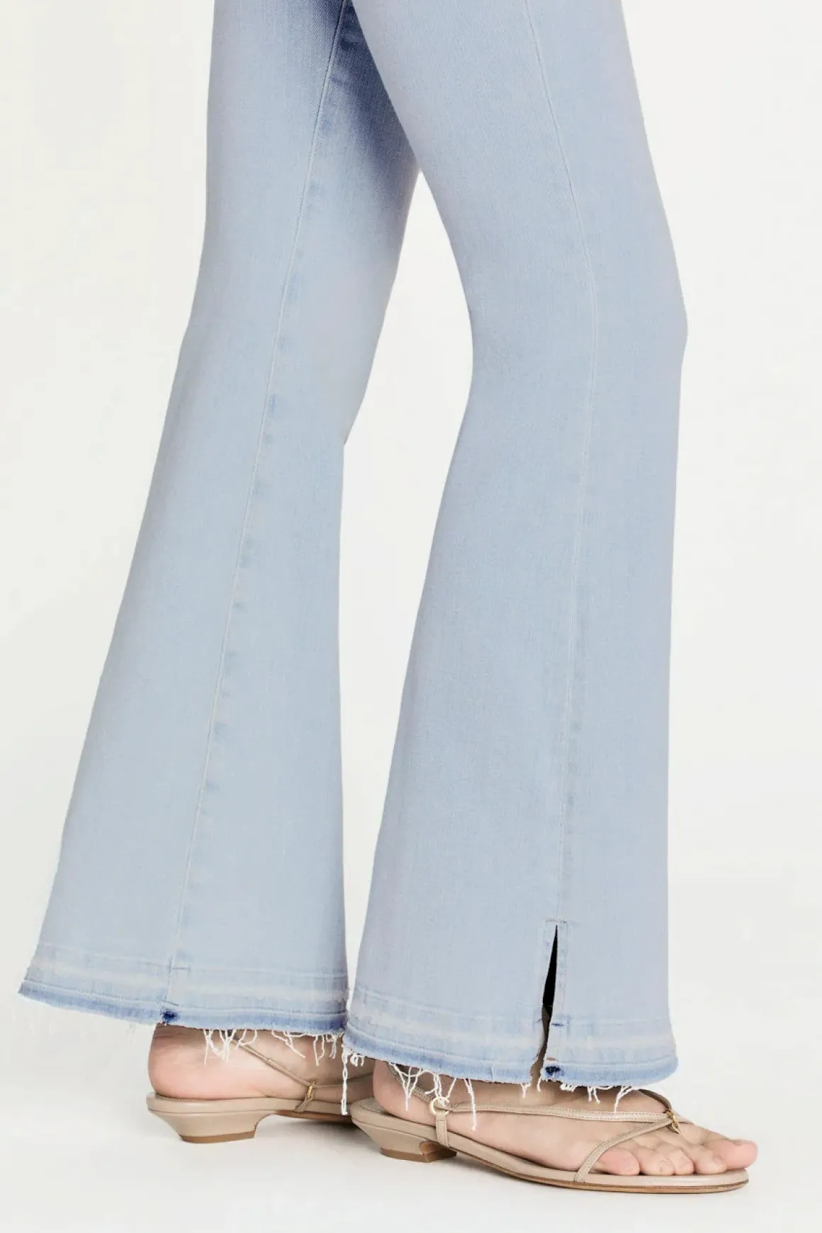 frame_le_easy_flare_jeans_3.webp Frame Le Easy Flare Jeans