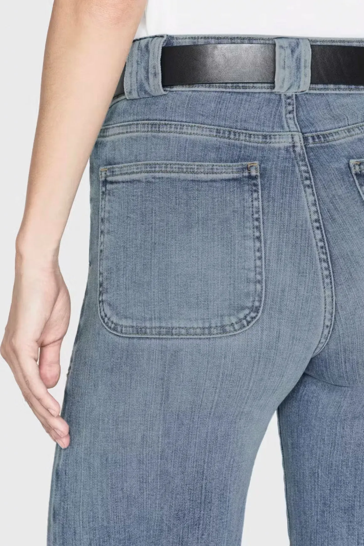 frame_modern_pocket_jeans_5.webp Frame Modern Pocket Jeans