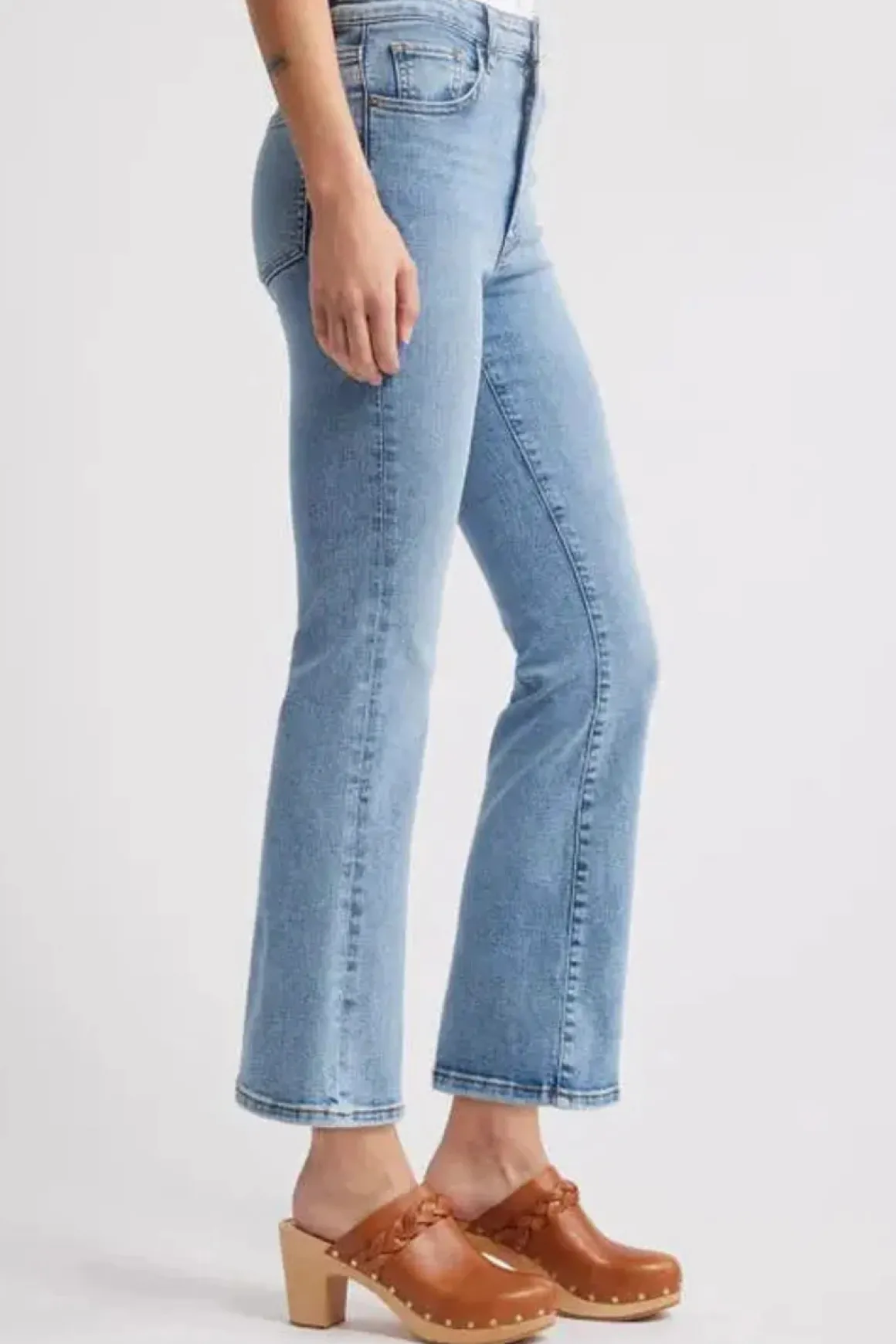 frame_reboot_crop_jeans_6.webp Frame Reboot Crop Jeans