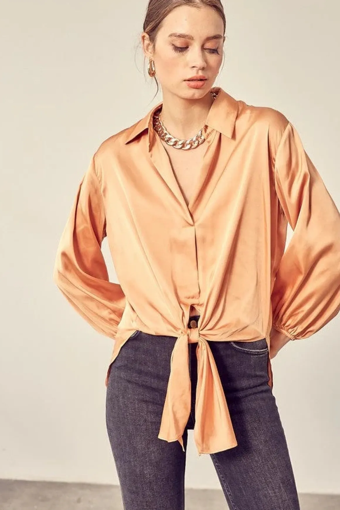 FRONT TIE SHIRT *Online Only*