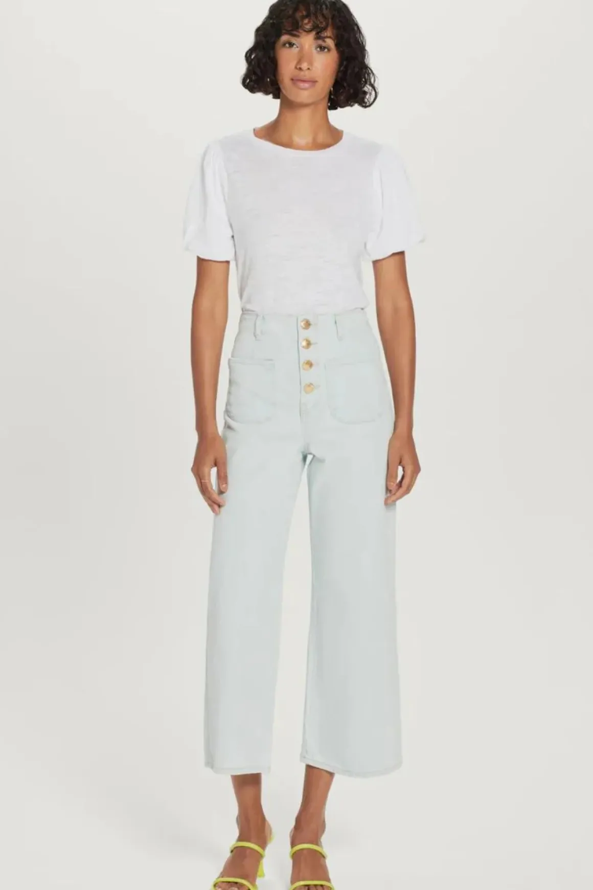 goldie_princess_sleeve_te_2.webp Goldie Princess Sleeve Tee