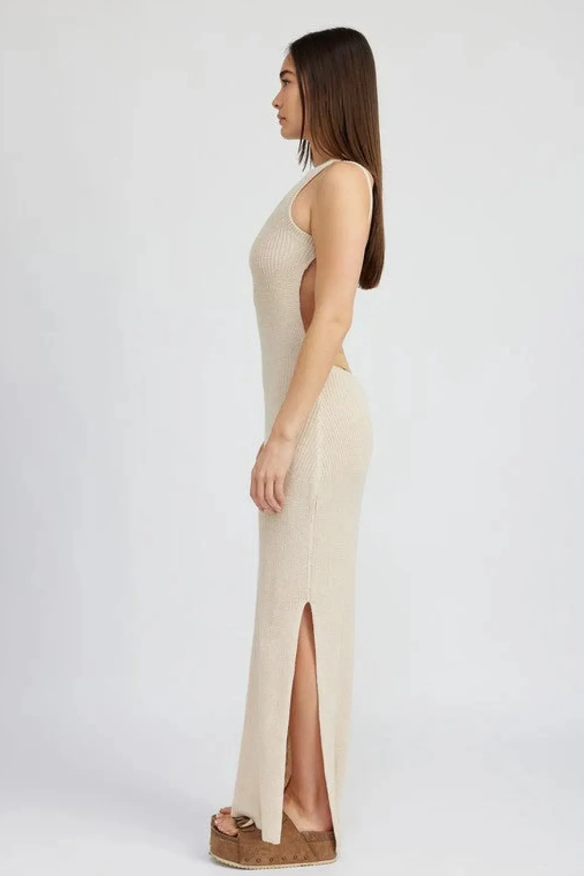 halter_neck_maxi_dress_wi_10.webp HALTER NECK MAXI DRESS WITH OPEN BACK *Online Only*