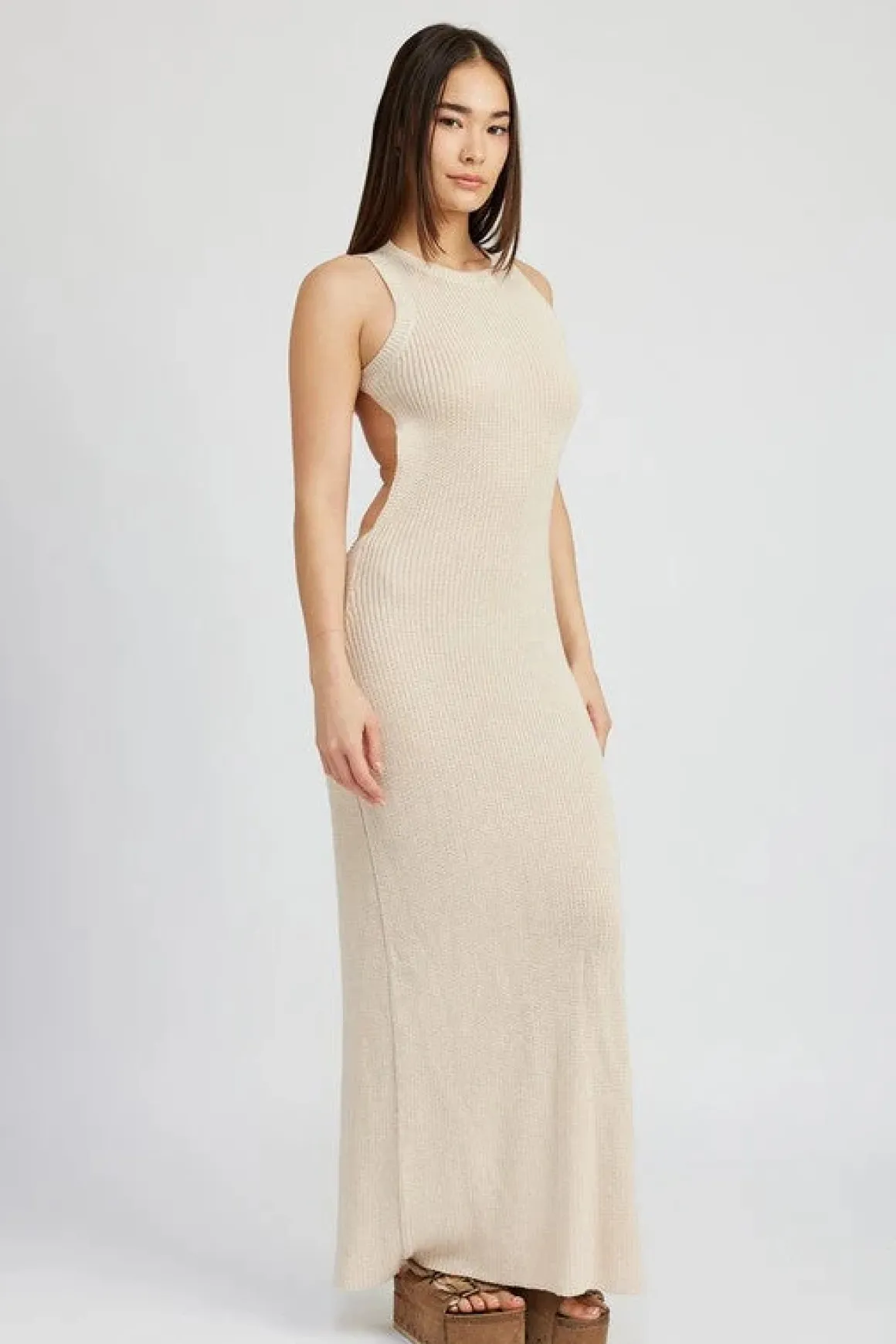 halter_neck_maxi_dress_wi_9.webp HALTER NECK MAXI DRESS WITH OPEN BACK *Online Only*