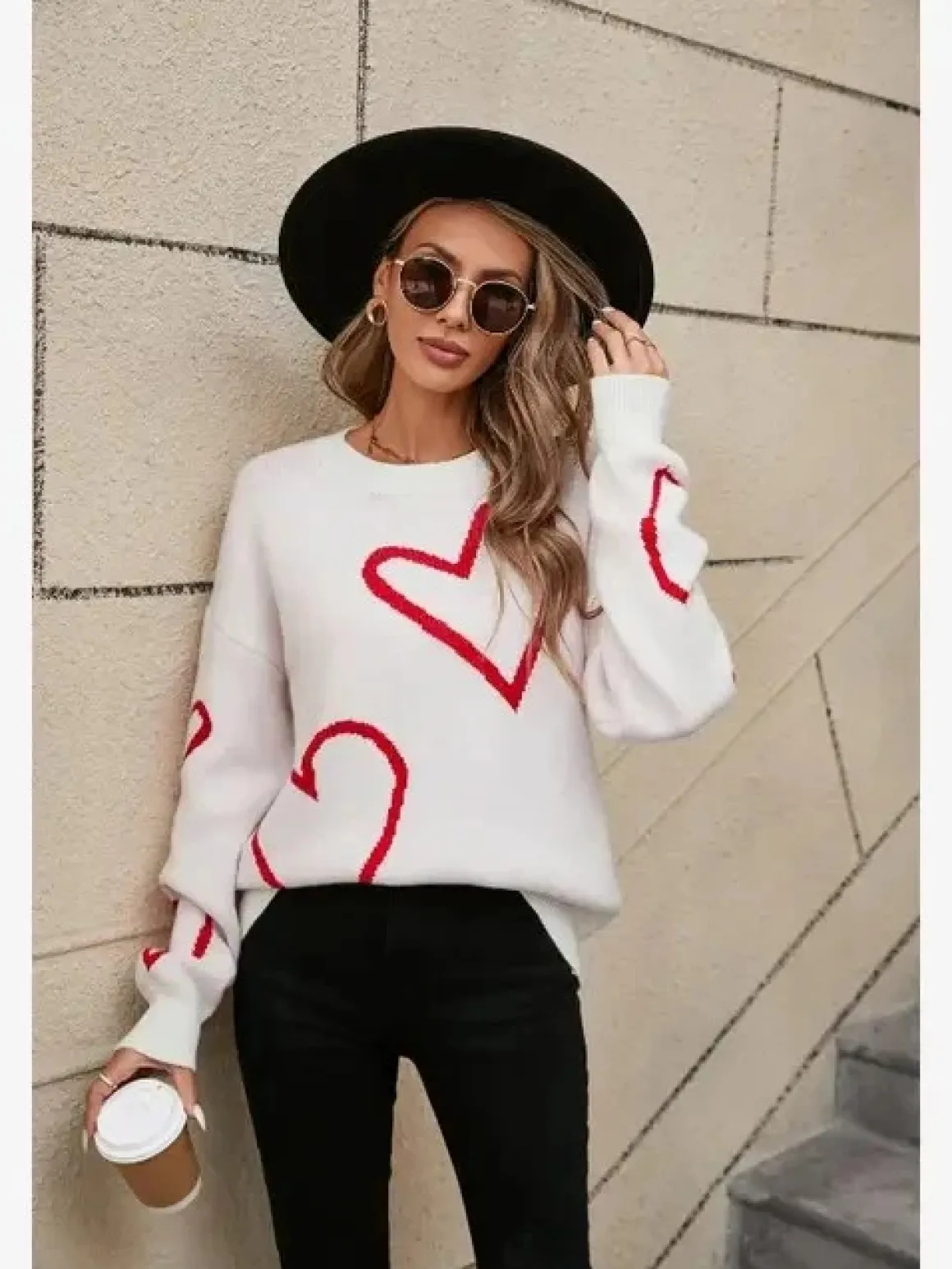 heart_sweater_online_only_2.webp Heart sweater *Online Only*