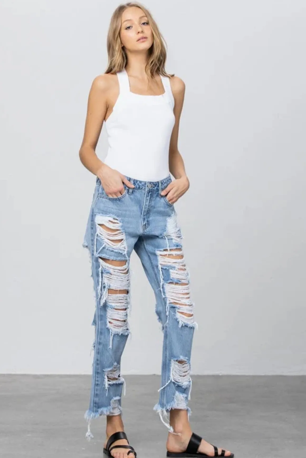 heavy_destroyed_frayed_he_7.webp Heavy Destroyed Frayed Hem Straight Jeans