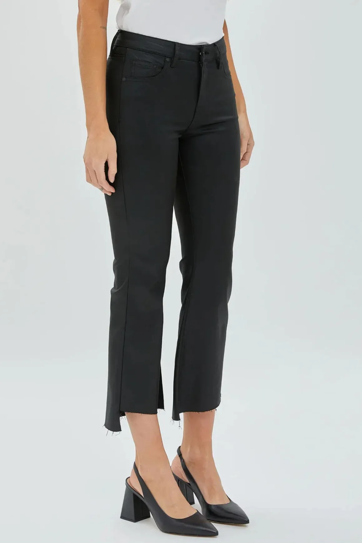 hidden_happi_crop_coated__1.webp Hidden Happi Crop Coated Step Hem Jeans