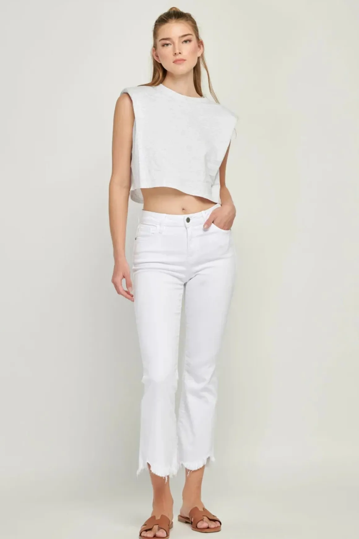 Hidden Happi Crop Flare Frayed Hem Jeans