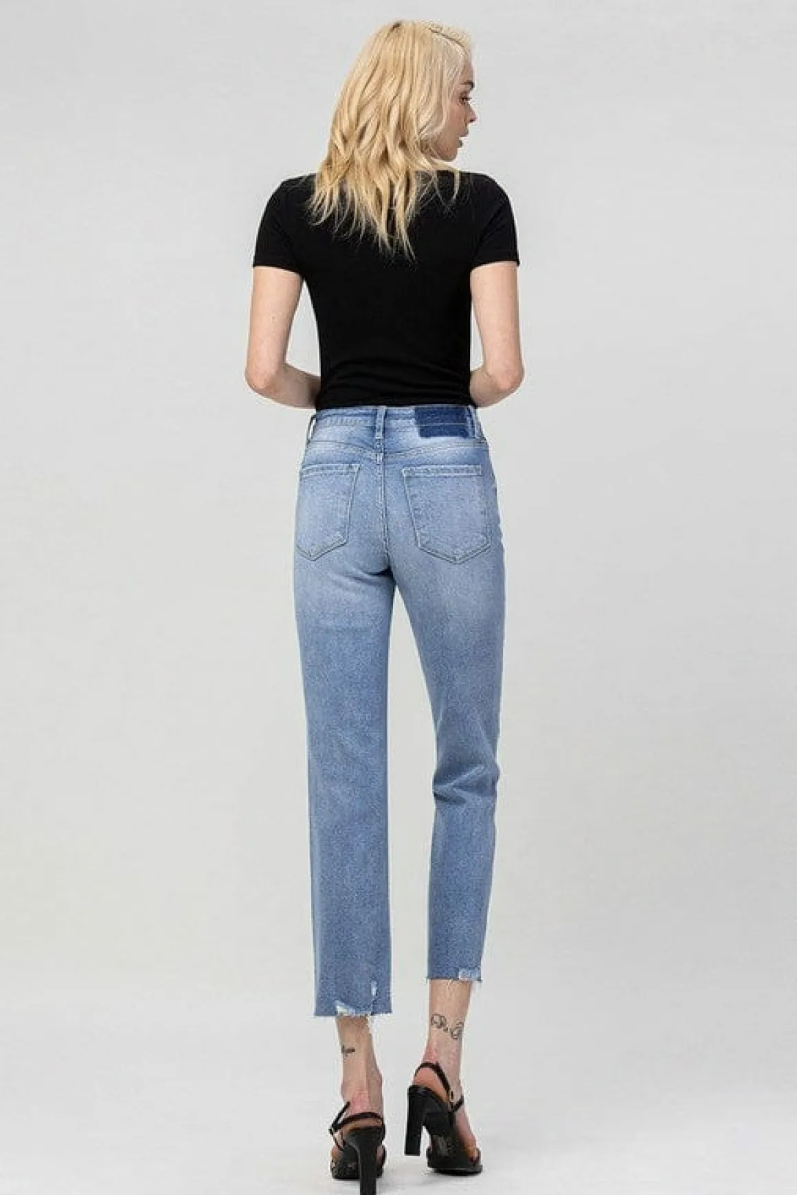 high_rise_crop_straight_j_6.webp High Rise Crop Straight Jeans *Online Only*