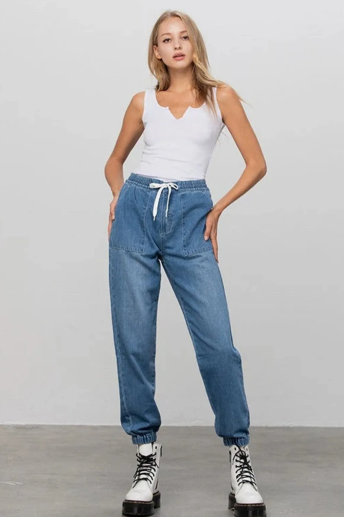 HIGH RISE PREMIUM JOGGER PANTS
