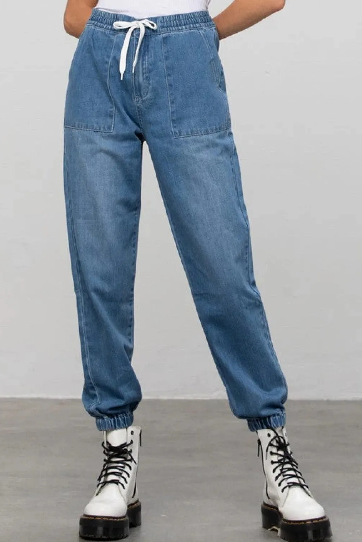 high_rise_premium_jogger__5.webp HIGH RISE PREMIUM JOGGER PANTS