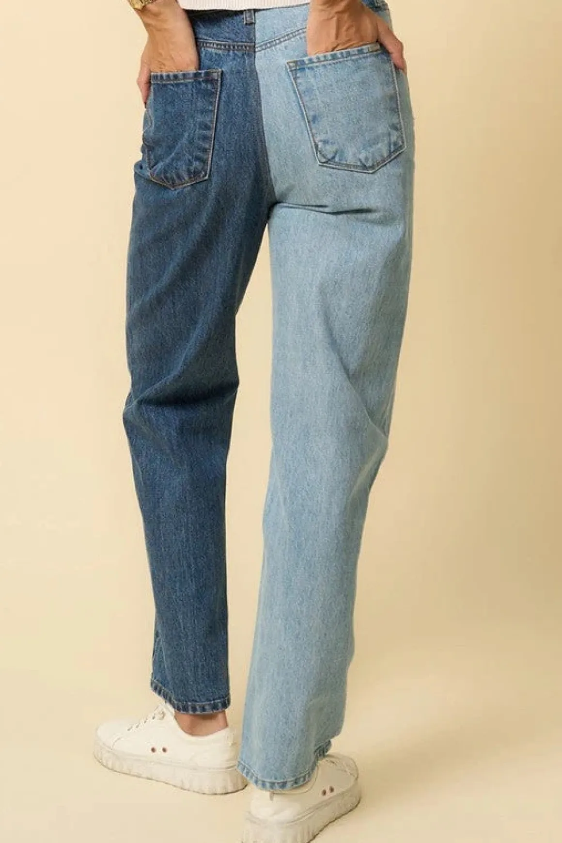 high_waisted_crossover_st_6.webp HIGH WAISTED CROSSOVER STRAIGHT JEANS *Online Only*