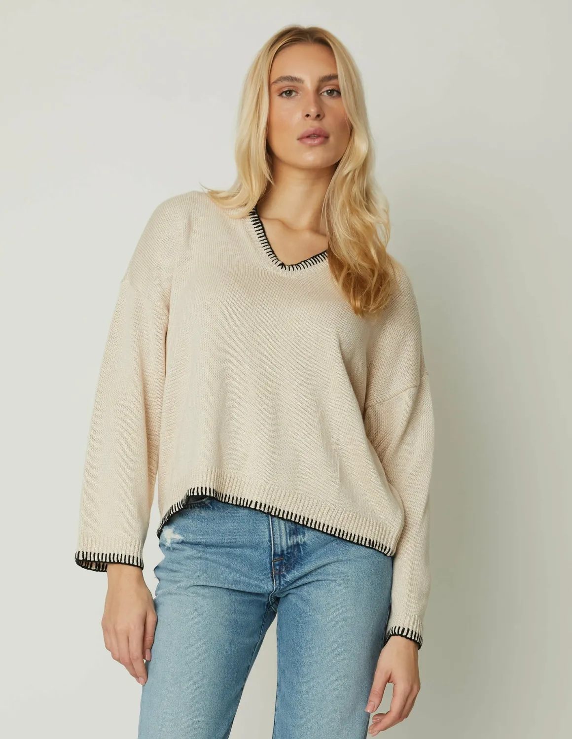 js_rory_contrast_sweater_2.webp JS71 Rory Contrast Sweater