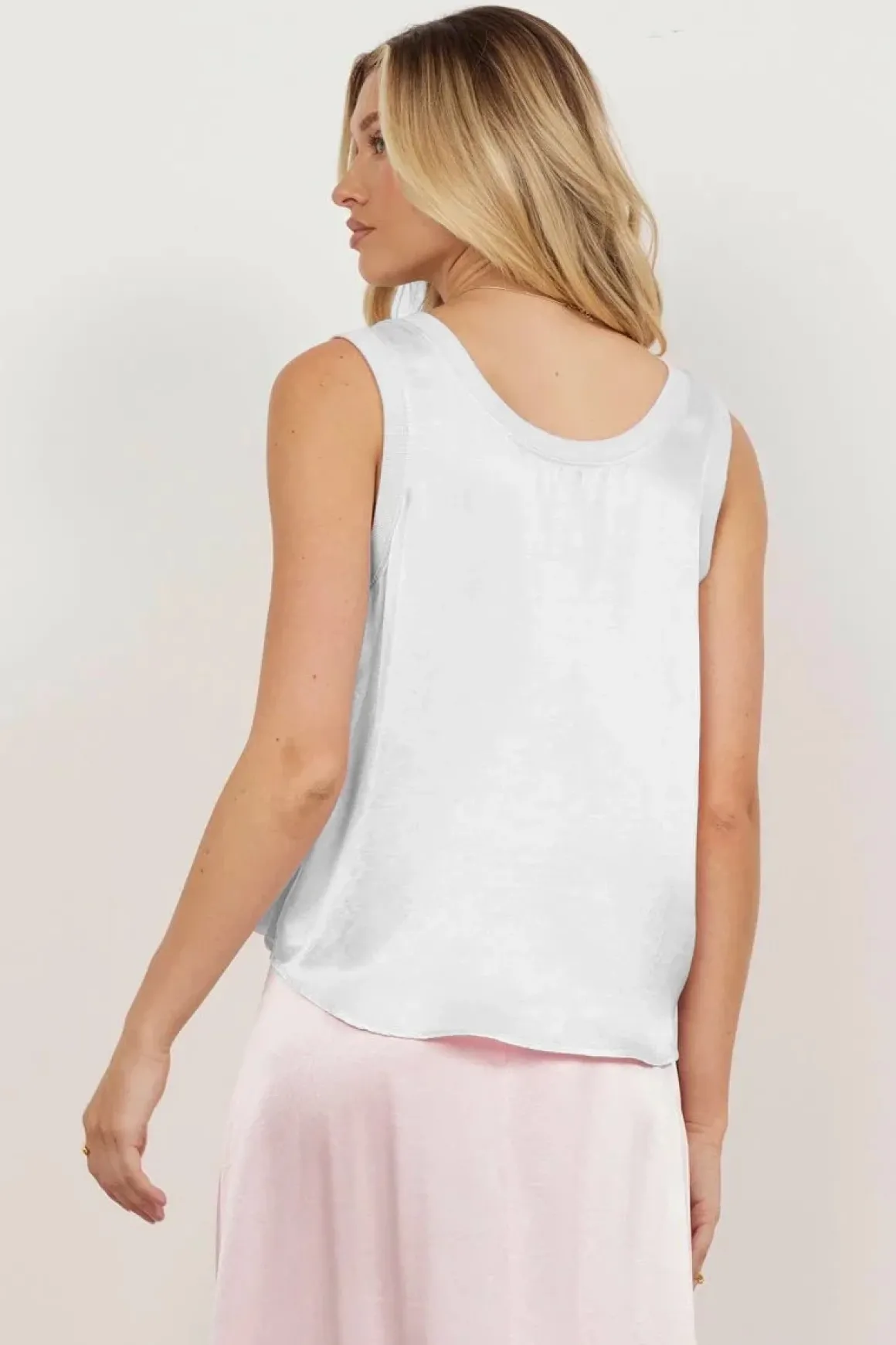la_made_silky_you_tank_11.webp LA Made Silky You Tank