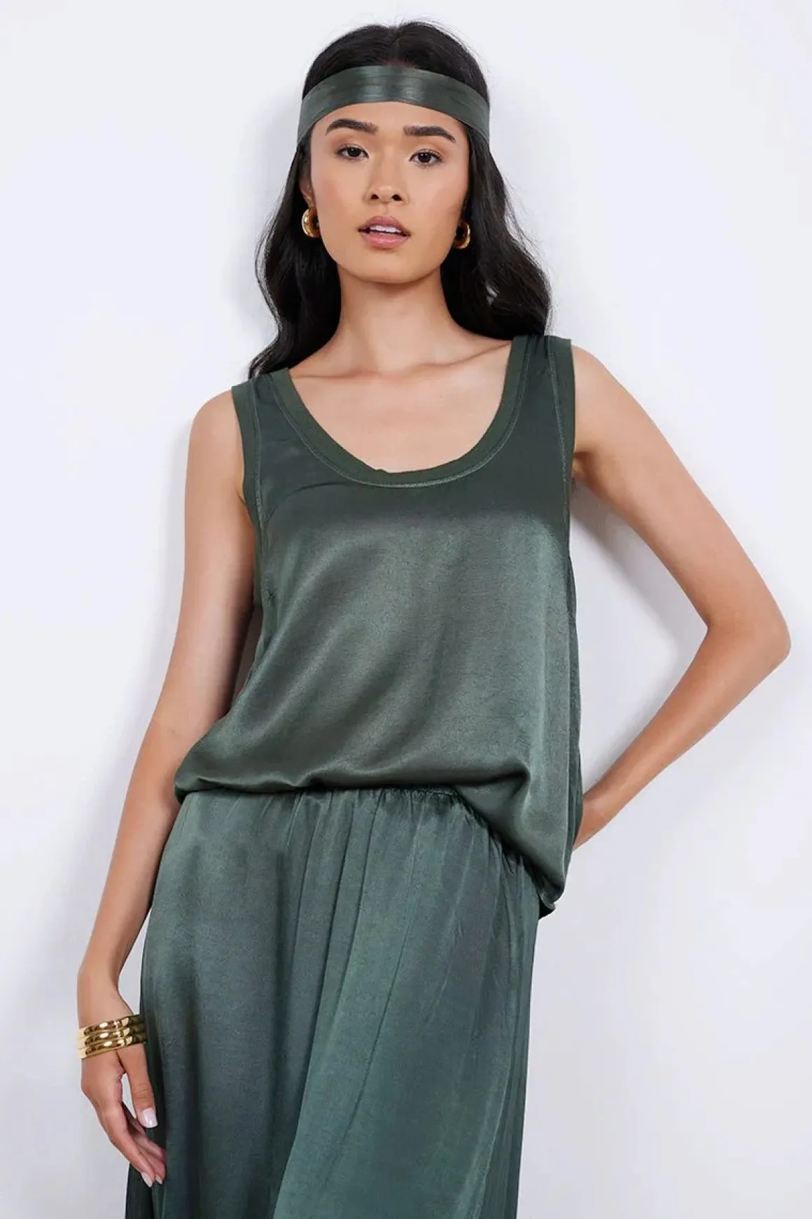 la_made_silky_you_tank_7.webp LA Made Silky You Tank