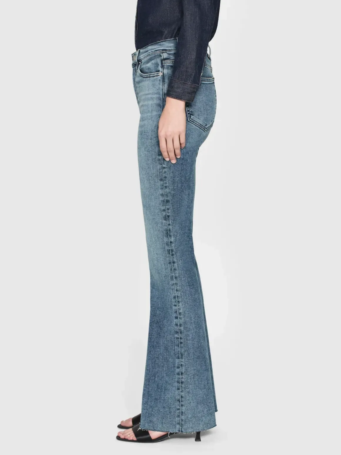 Le Easy Flare Raw Hem Jeans
