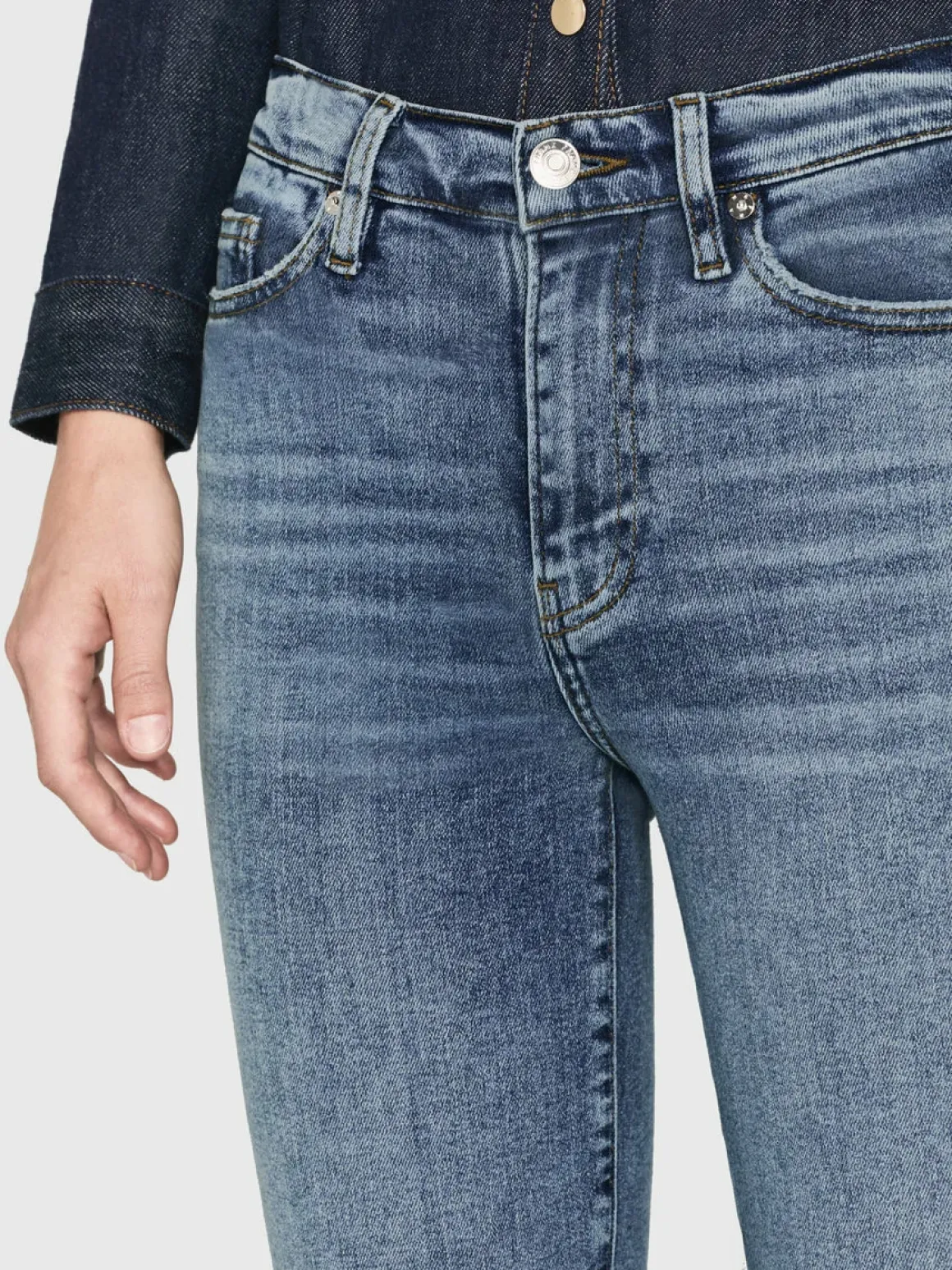 le_easy_flare_raw_hem_jea_3.webp Le Easy Flare Raw Hem Jeans