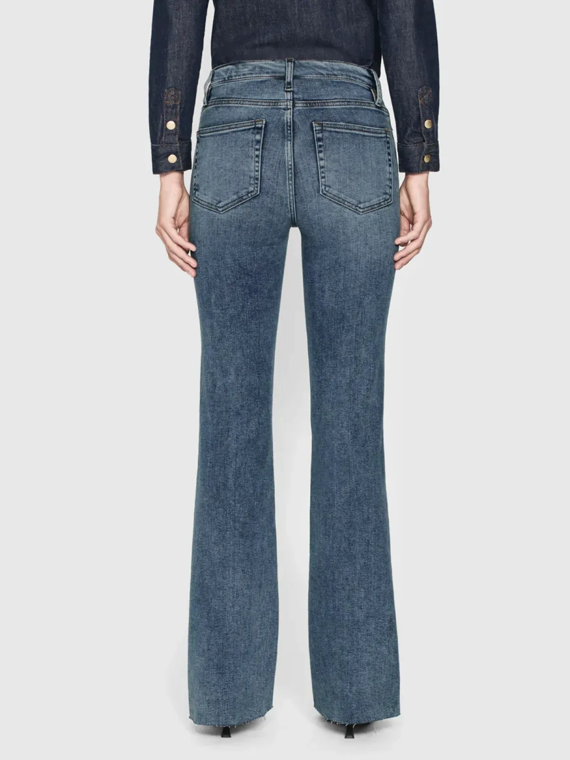 le_easy_flare_raw_hem_jea_4.webp Le Easy Flare Raw Hem Jeans