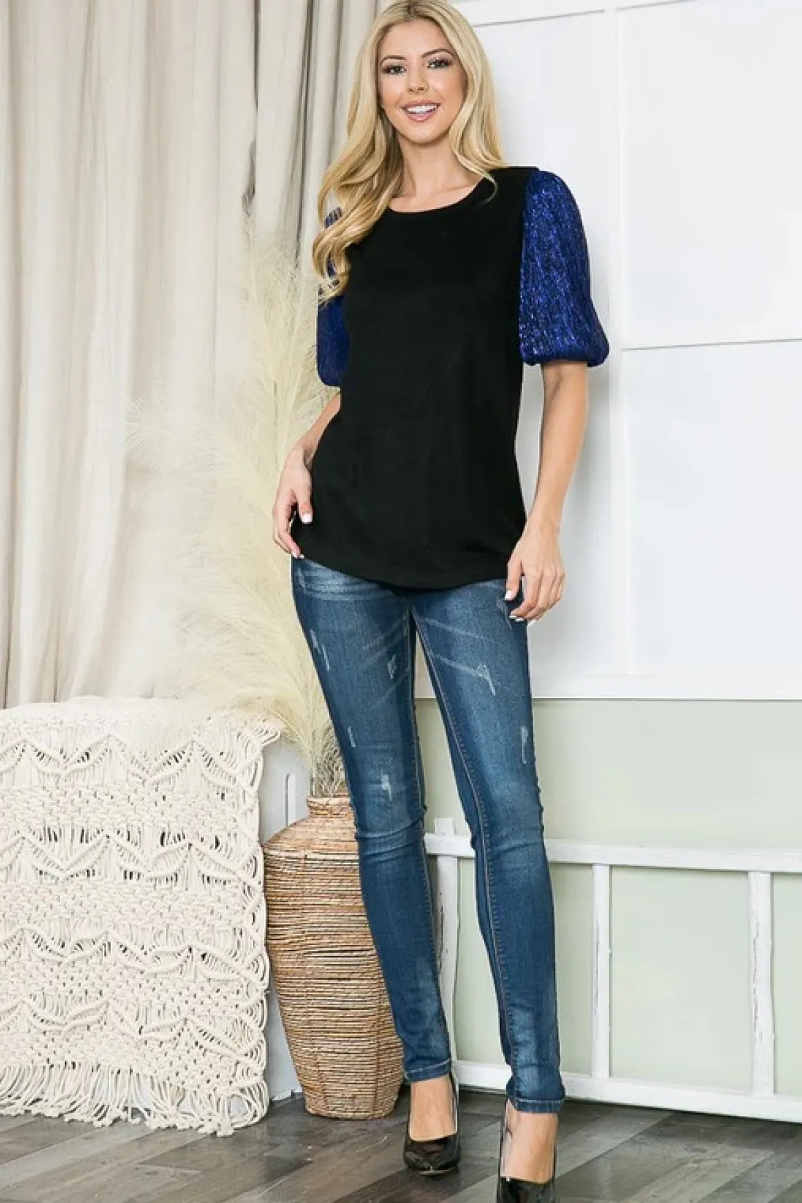 metallic_bubble_sleeve_to_8.webp Metallic Bubble Sleeve Top *Online Only*