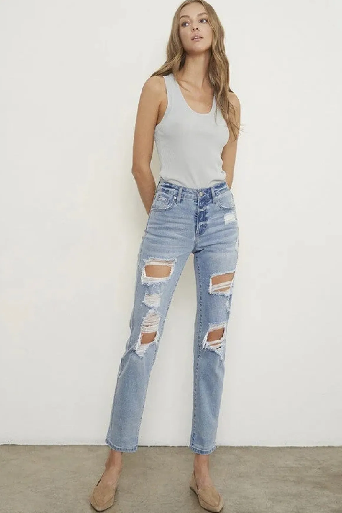 MID RISE SLIM BOYFRIEND JEANS