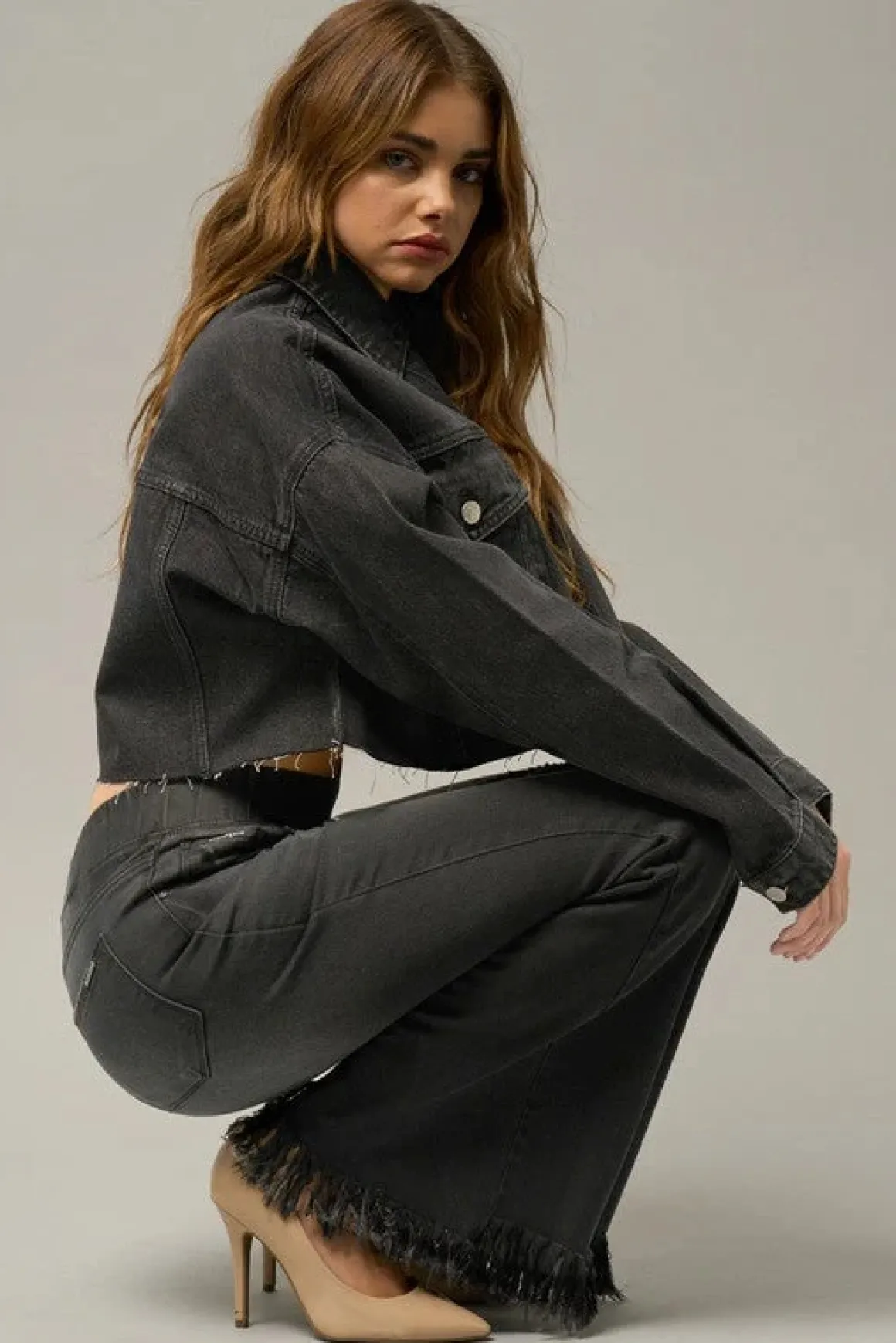 midrise_wide_elastic_band_2.webp MID-RISE WIDE ELASTIC BANDED FLARE JEANS *Online Only*