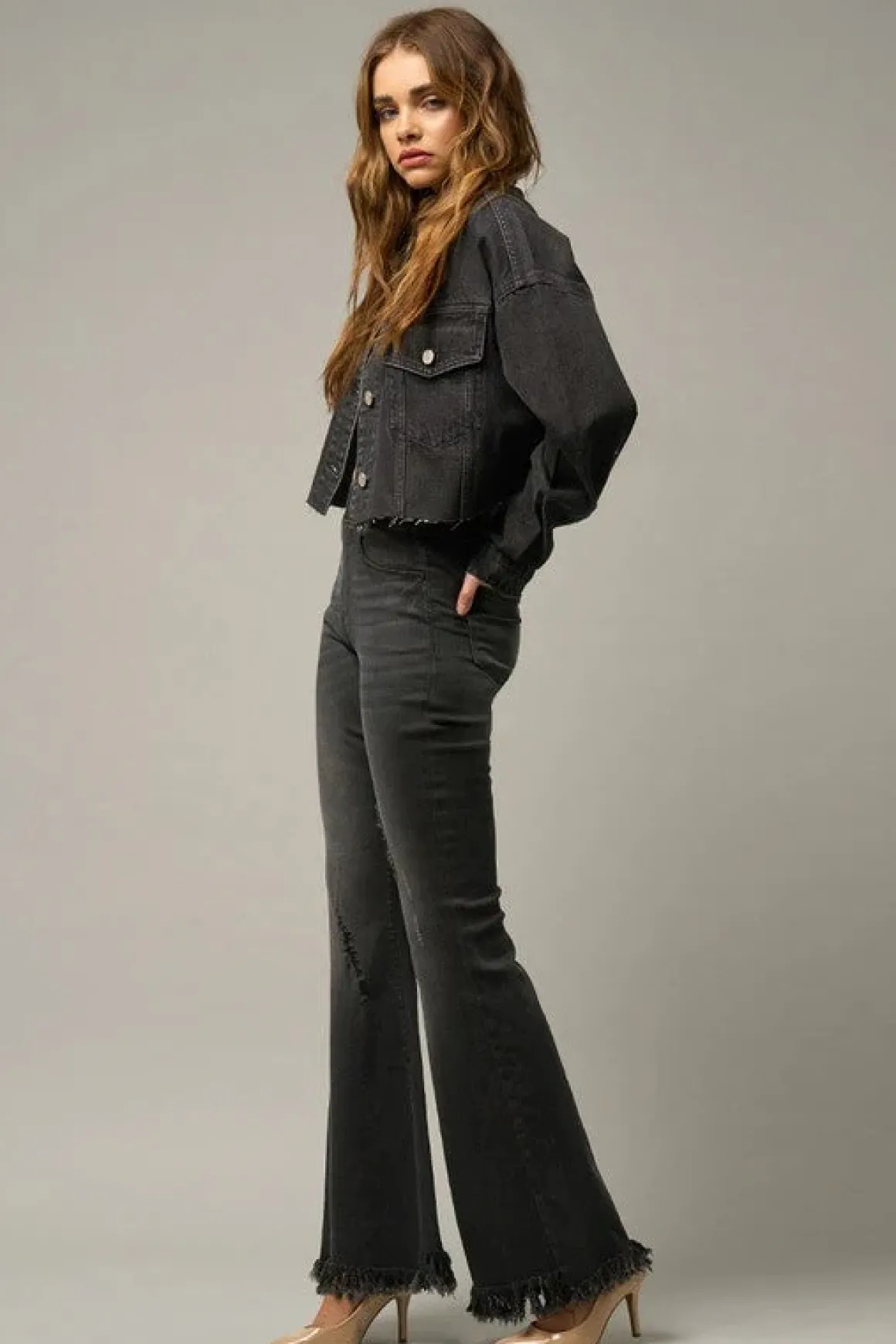 midrise_wide_elastic_band_3.webp MID-RISE WIDE ELASTIC BANDED FLARE JEANS *Online Only*
