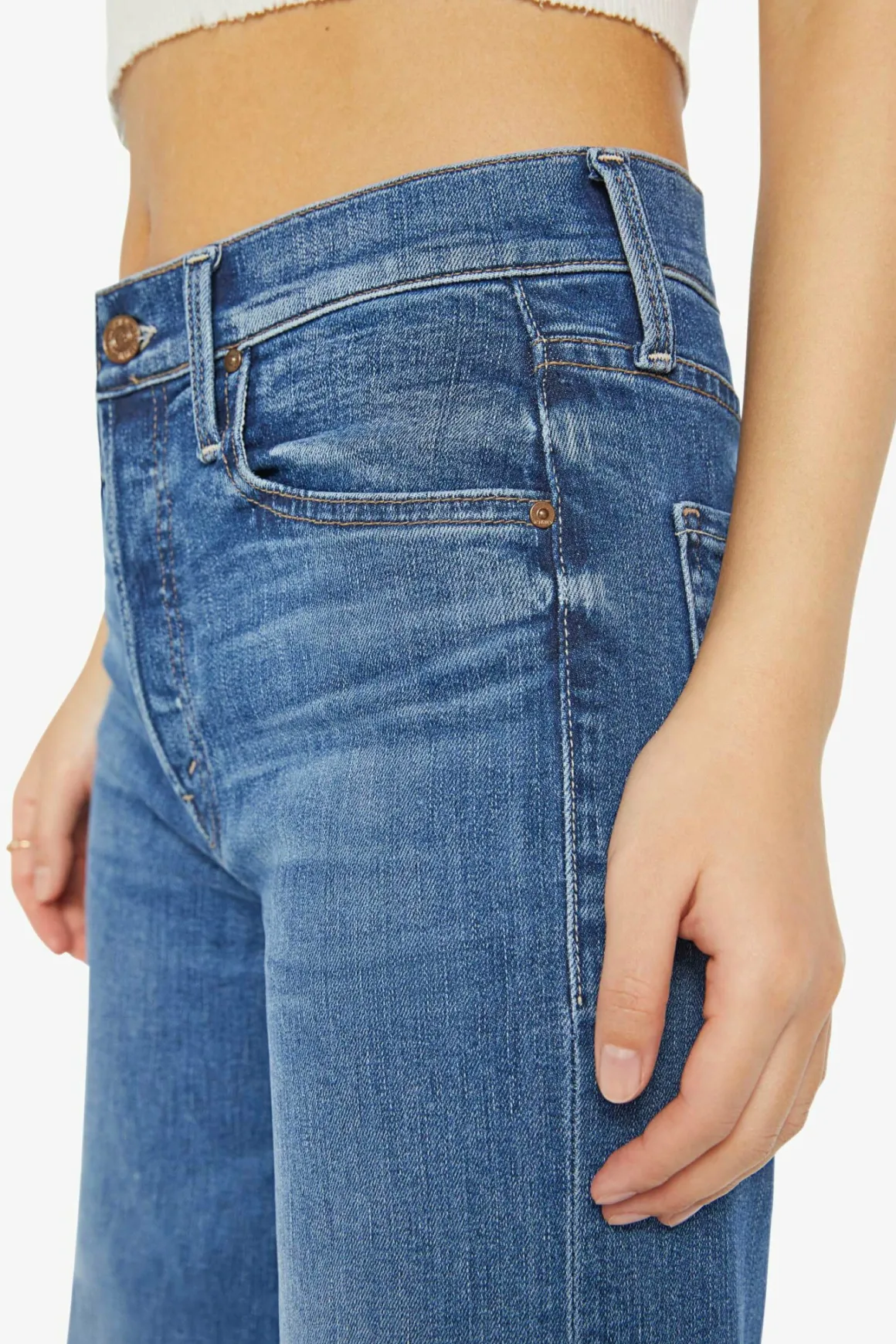 mother_lil_tomcat_roller__3.webp Mother Lil Tomcat Roller Sneak Jeans