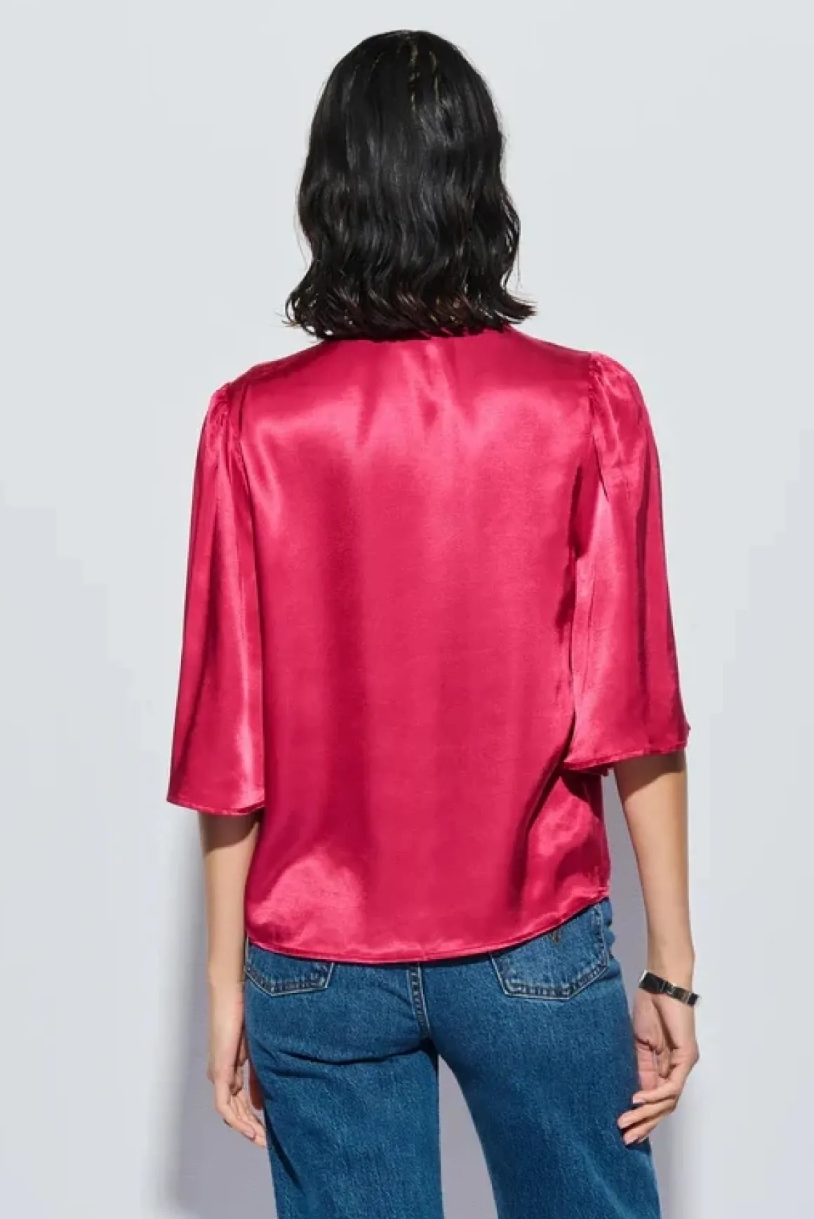 nation_mel_vneck_blouse_f_4.webp Nation Mel V-Neck Blouse *FINAL SALE*