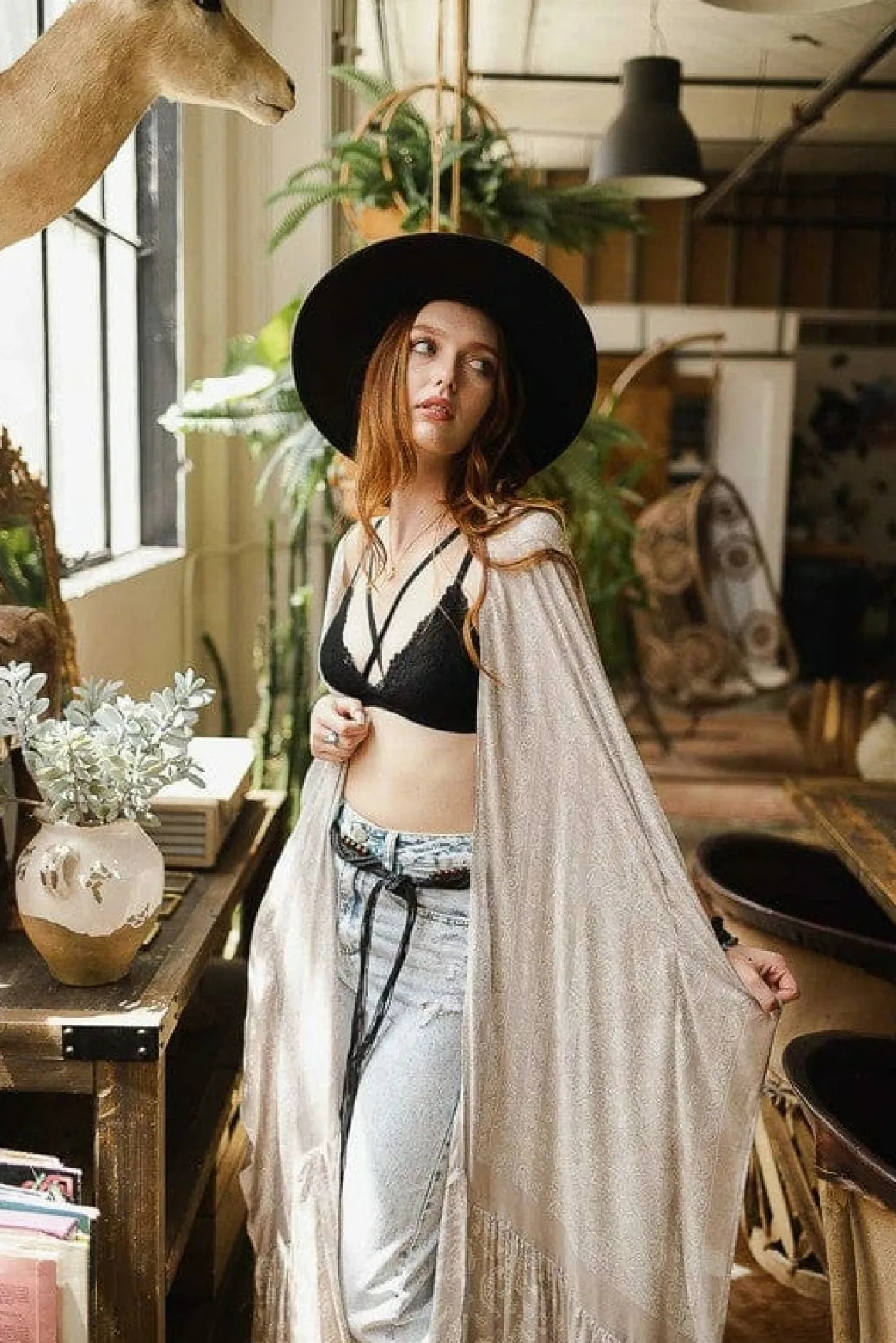 paisley_tapestry_free_flo_2.webp Paisley Tapestry Free Flow Kimono *Online Only*
