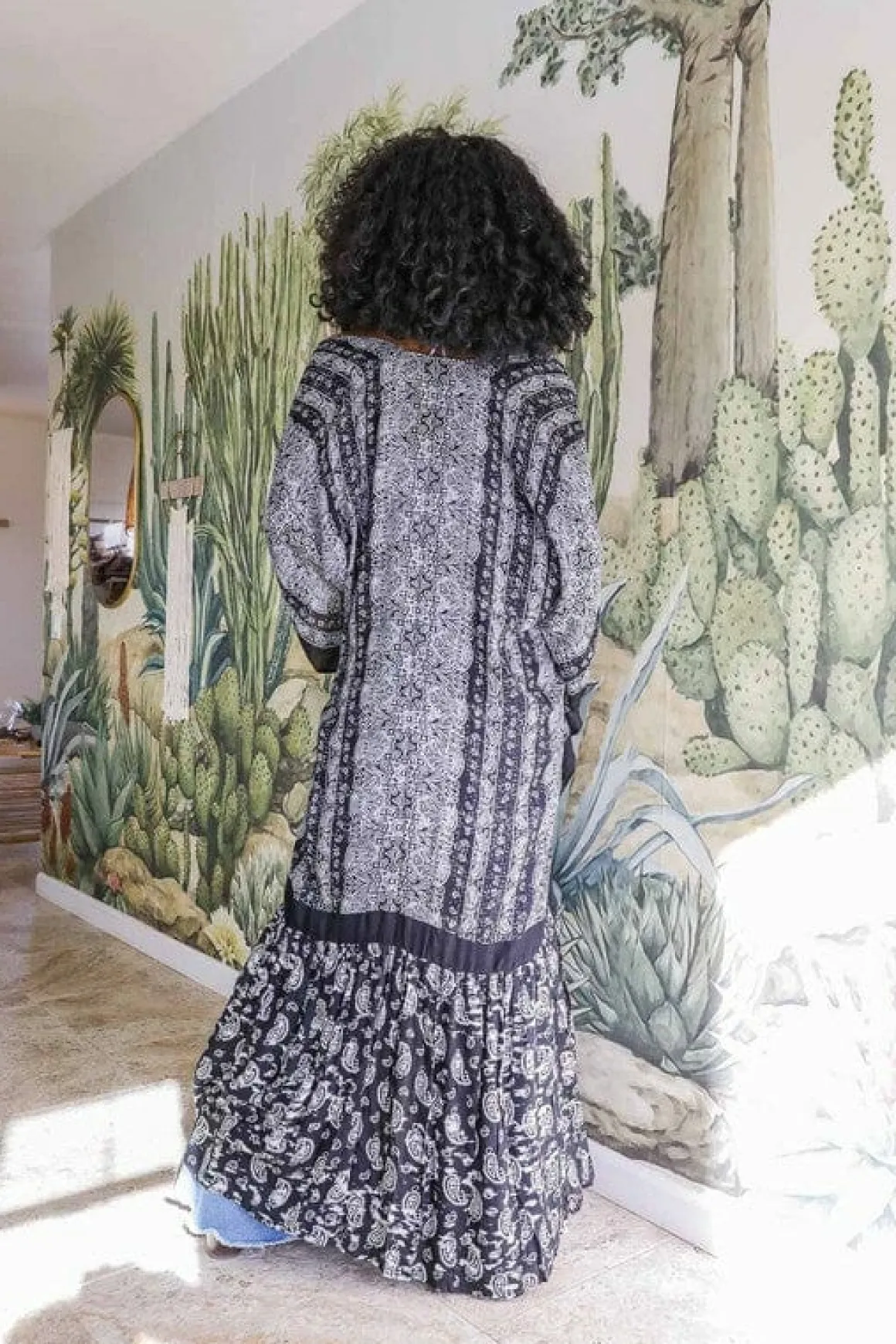 paisley_tapestry_free_flo_8.webp Paisley Tapestry Free Flow Kimono *Online Only*